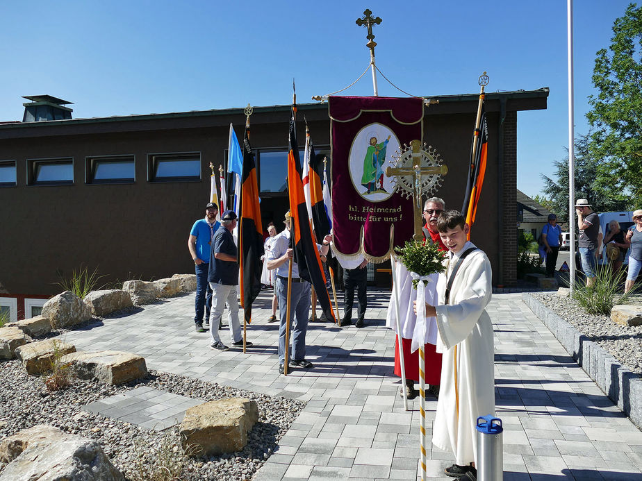 Festgottesdienst zum 1.000 Todestag des Heiligen Heimerads auf dem Hasunger Berg (Foto: Karl-Franz Thiede)